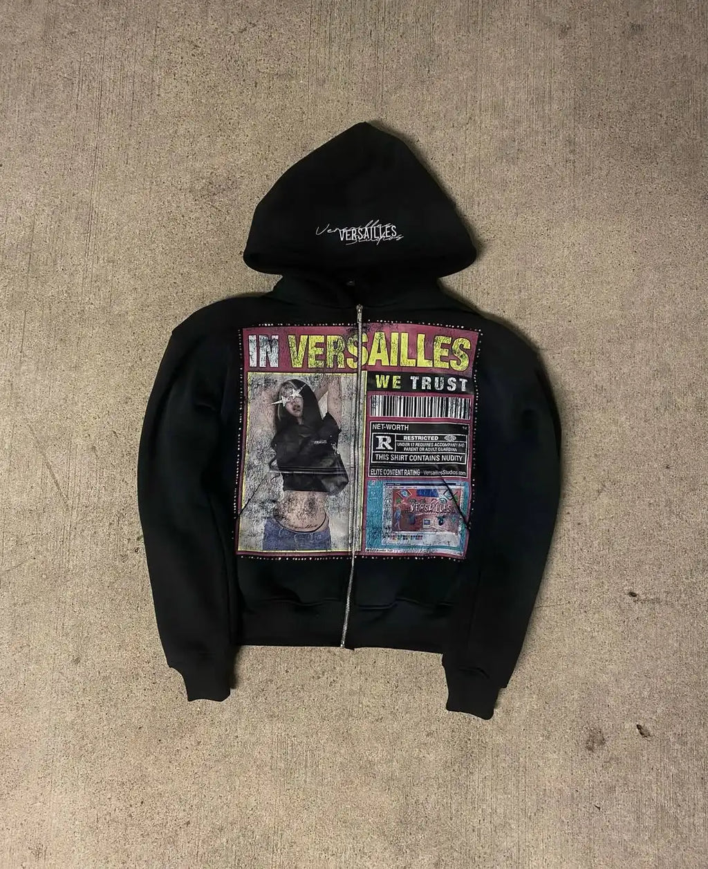 IN VERSAILLES HOODIE